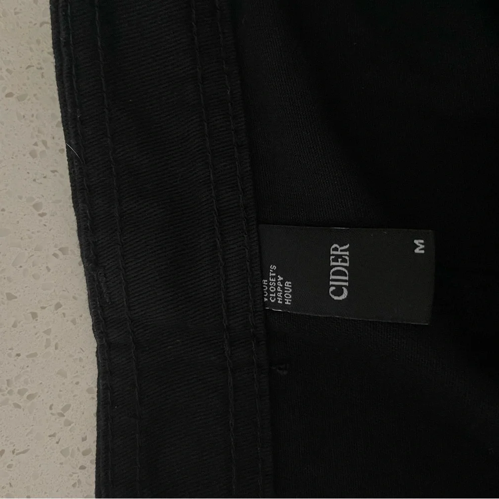 Cider Black Women's Mini Cargo Skirt Size Medium